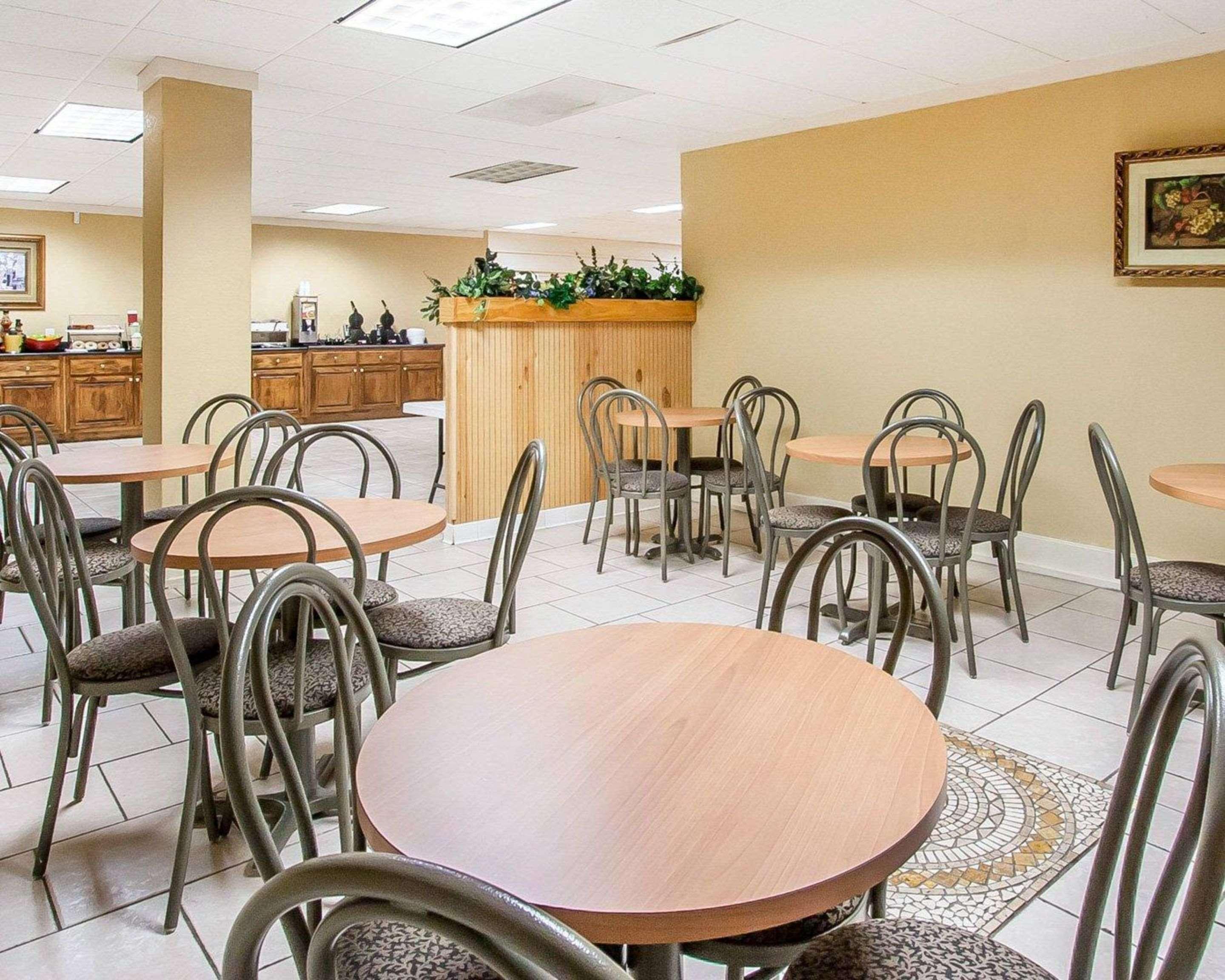 Clarion Inn & Suites University Center Auburn Dış mekan fotoğraf