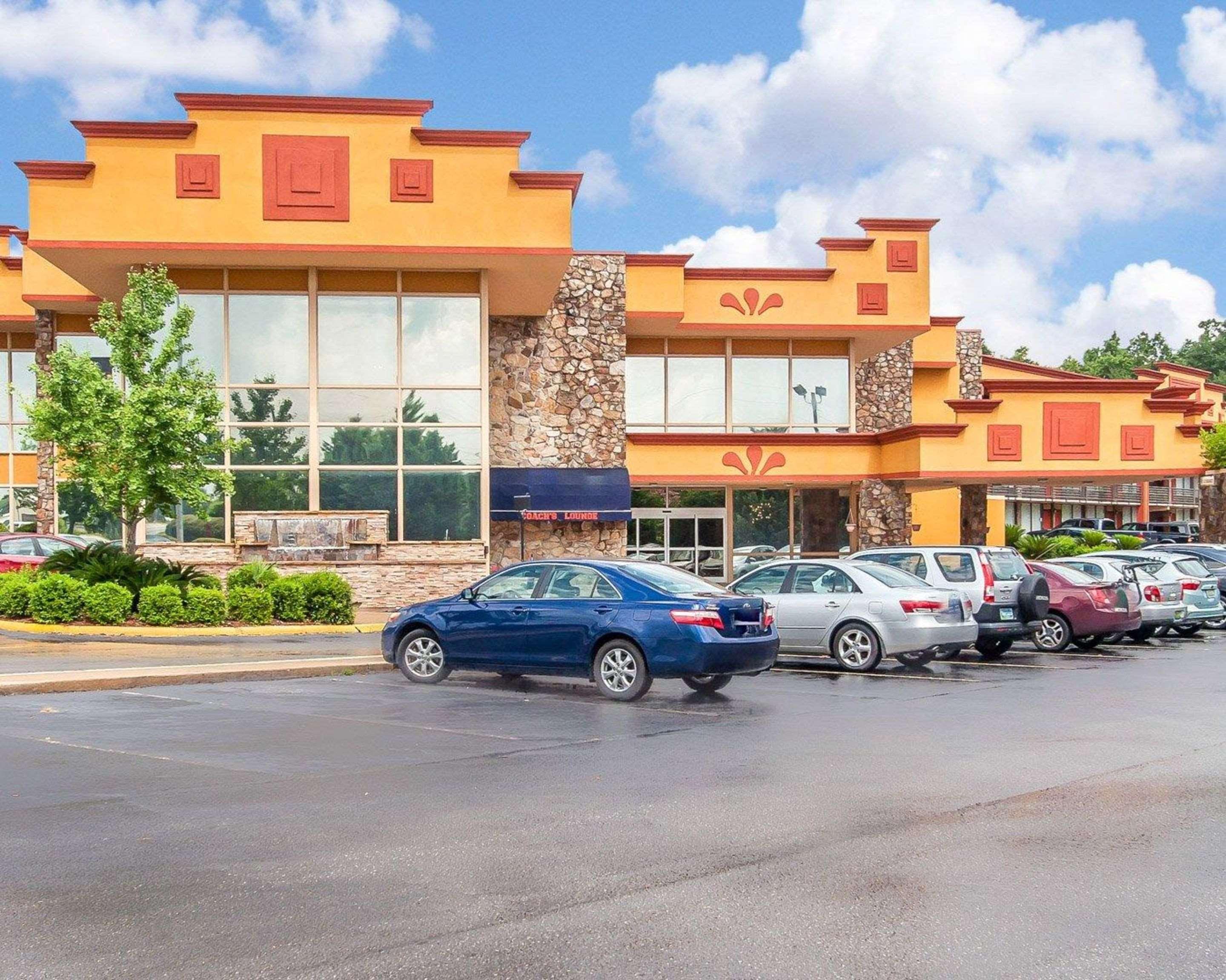 Clarion Inn & Suites University Center Auburn Dış mekan fotoğraf