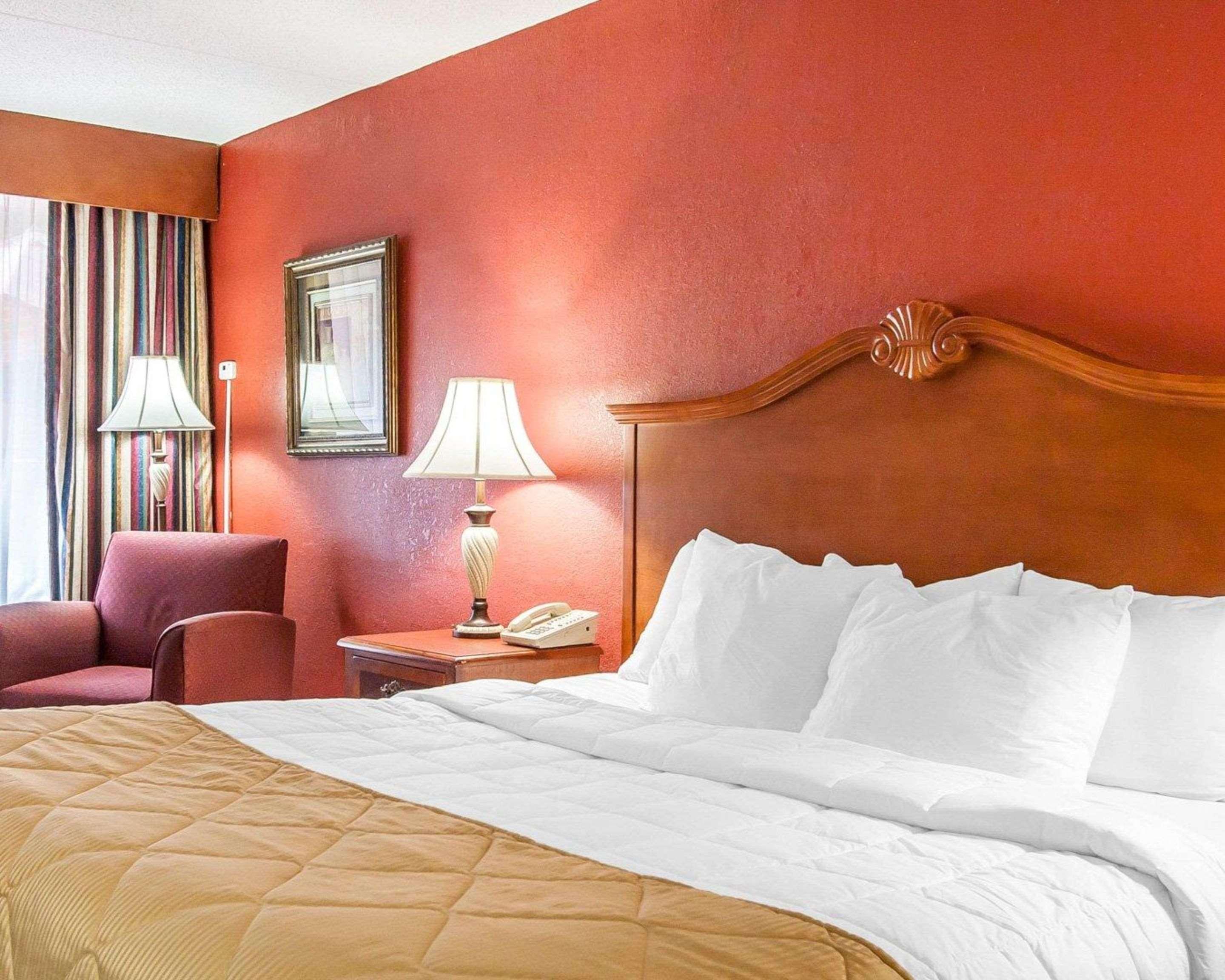 Clarion Inn & Suites University Center Auburn Dış mekan fotoğraf